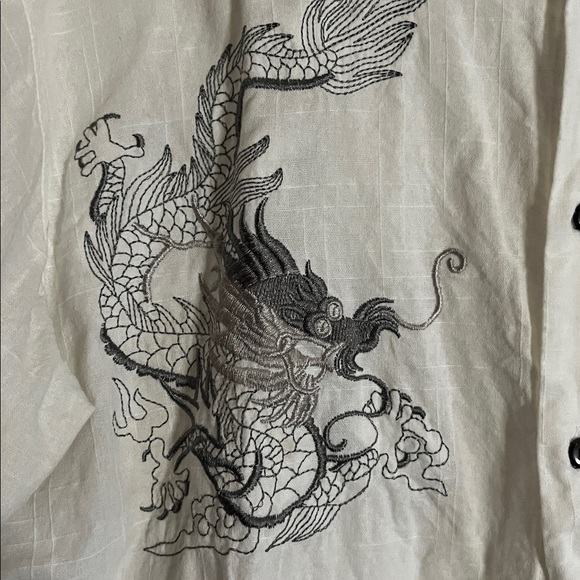 O2 cotton vacation shirt button down dragon xl - Picture 3 of 5